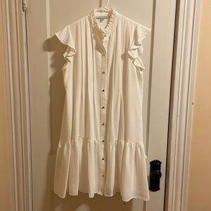 Beautiful off white dress, worn once.